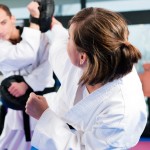 Sich ausreichend schützen beim Kampfsport und die Gesundheit im Auge behalten Sich ausreichend schützen beim Kampfsport und die Gesundheit im Auge behalten